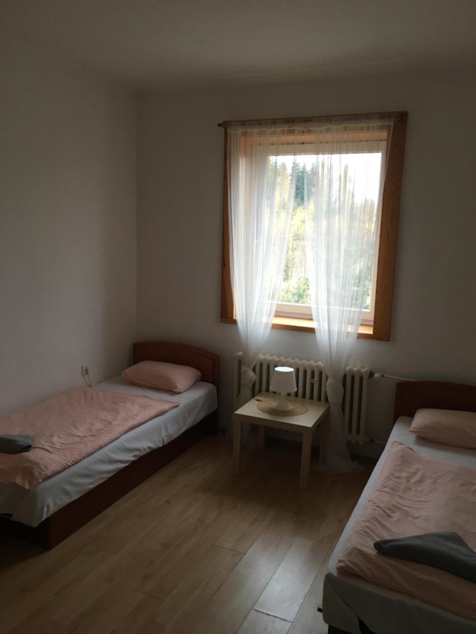 Holiday Park Vrchlabi - Lisci Farma Bagian luar foto